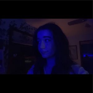 Meet your Posher, Maegan